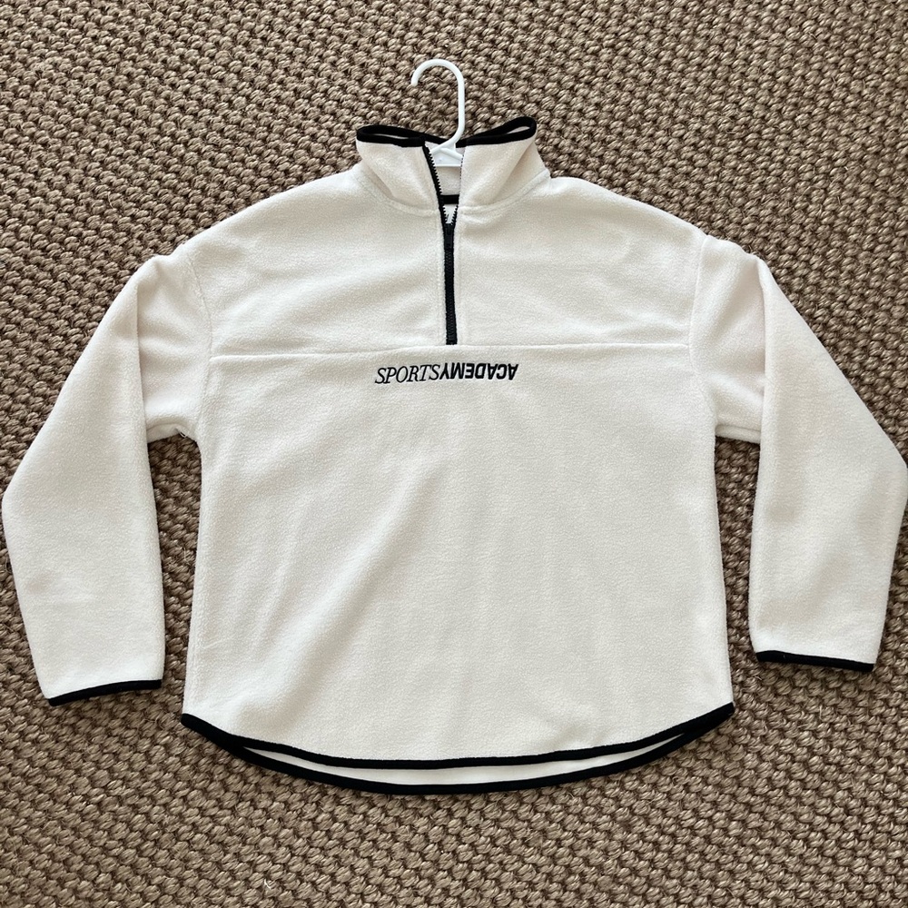 H&M size small creme/black fleece